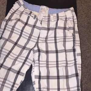 Amer Eagle Shorts Med Longer Length